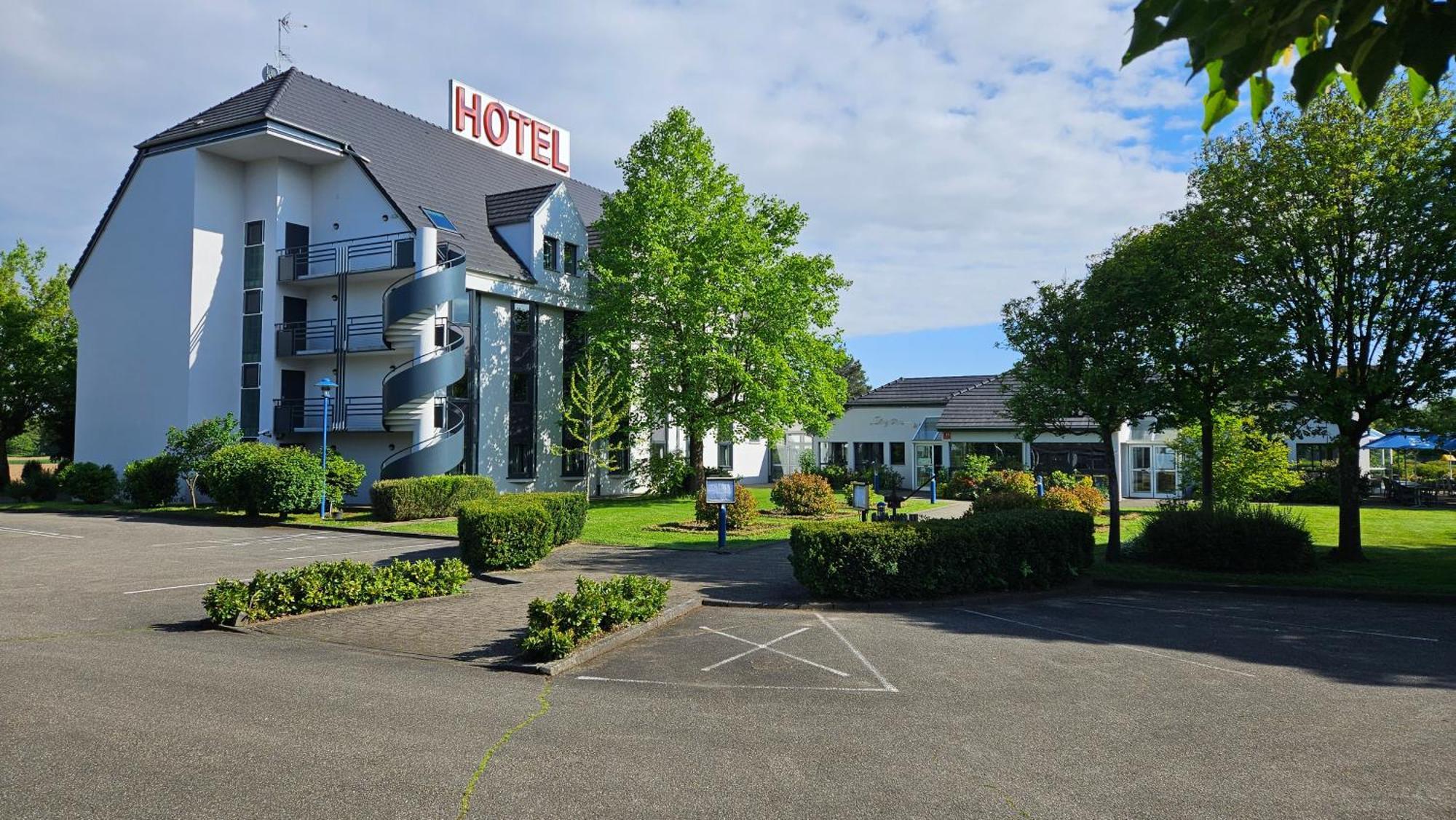Schweighouse-sur-Moder Hotel Restaurant La Tour Romaine - Haguenau - Strasbourg Nord מראה חיצוני תמונה